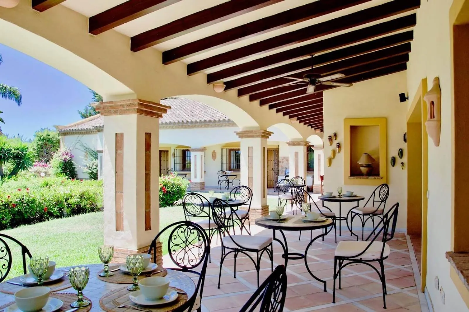 Casa Tess Boutique Hotel Estepona 4*,